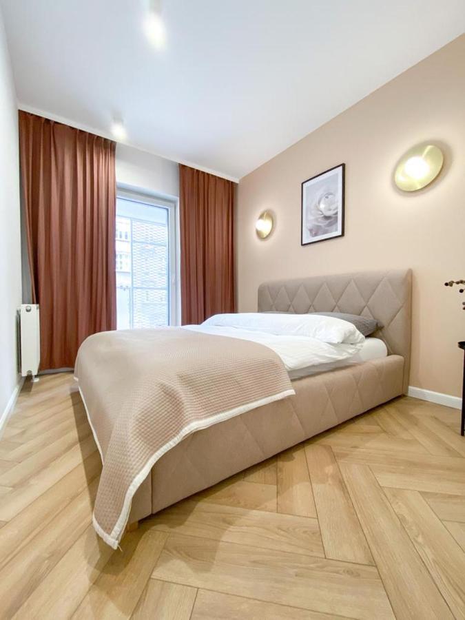 Apartament Family Zwierzyniecka Poznan Exterior foto